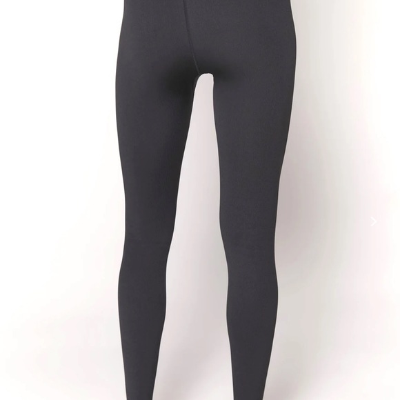 SPIRITUAL GANGSTER Love Sculpt Seamless Legging Black Ribbed - Picture 5 of 7